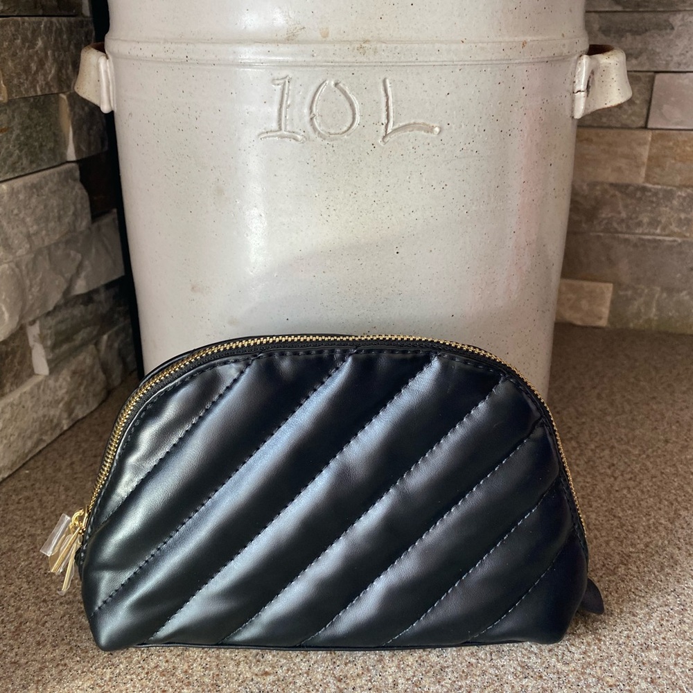 Yves Saint Laurent Beaute quilted cosmetic pouch